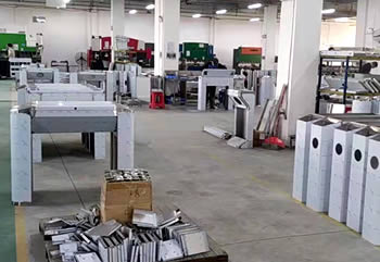 通道閘機(jī)廠家的智能擺閘價格多少？