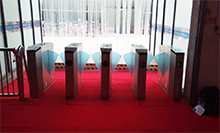 翼閘擺閘是一體機嗎？